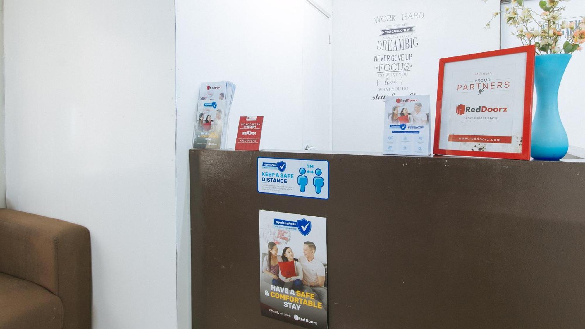 Reddoorz At Kassel Residences Paranaque Paranaque City Bagian luar foto